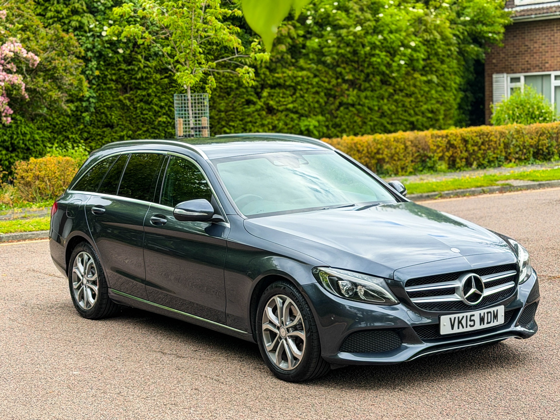 Mercedes-Benz C-Class C300 bluetec hybrid sport